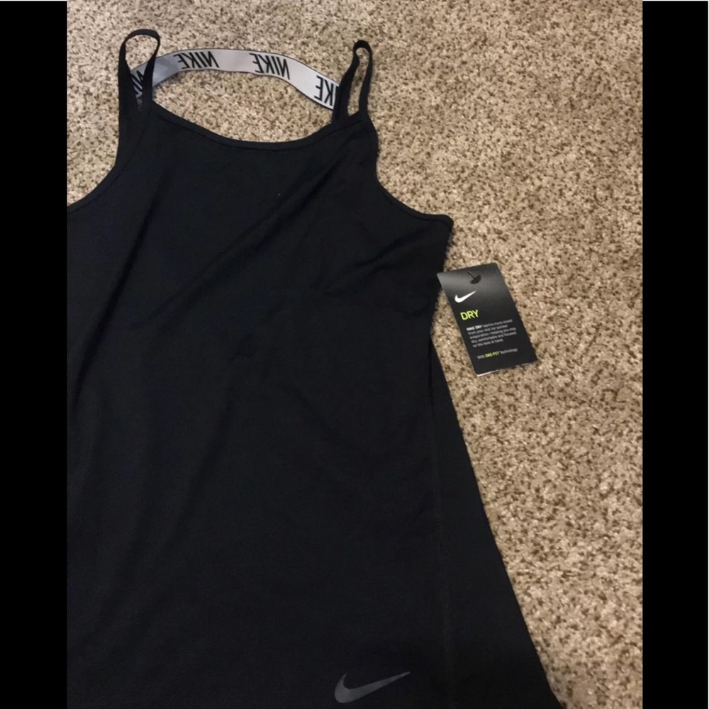 Nike tank